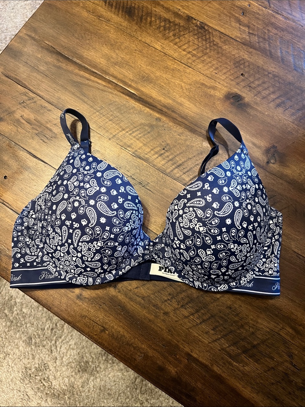 PINK Victoria's Secret Navy and White Paisley Molded Bra